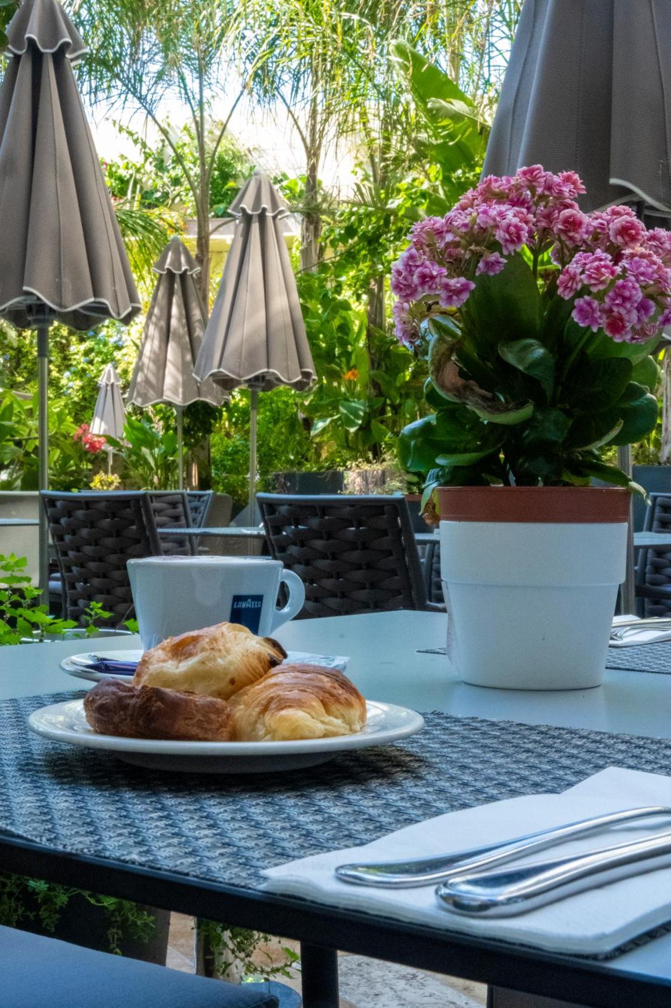 The Village Boutique And Spa 纳克萨 外观 照片