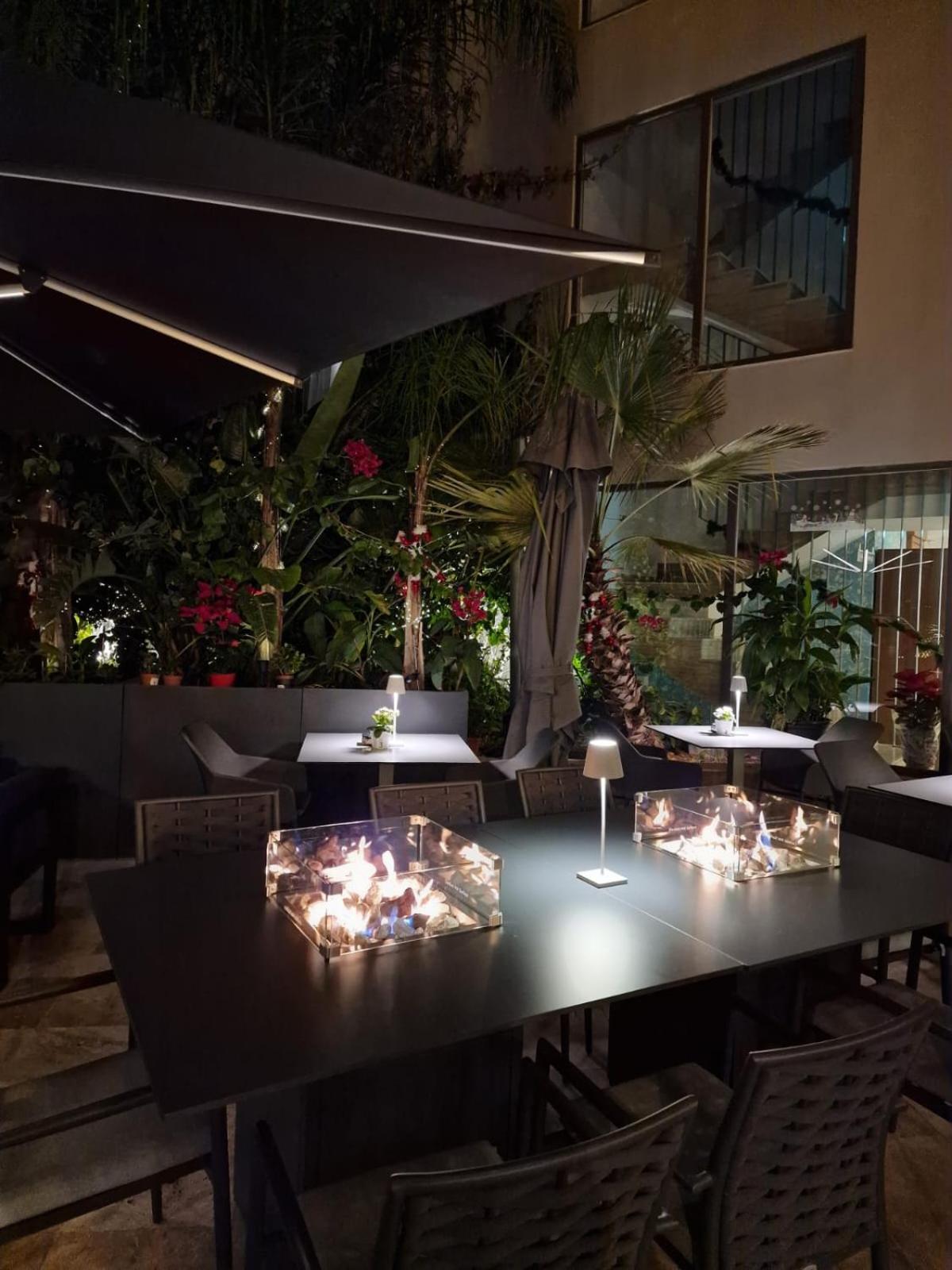 The Village Boutique And Spa 纳克萨 外观 照片