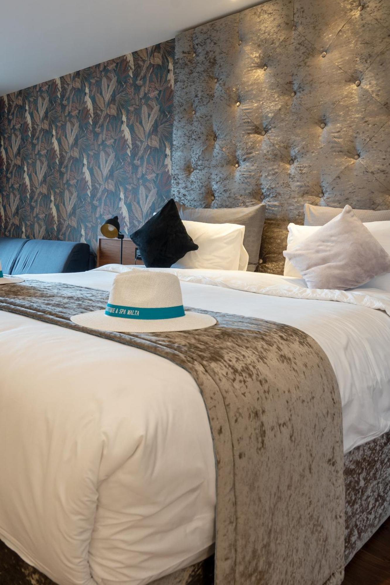 The Village Boutique And Spa 纳克萨 外观 照片