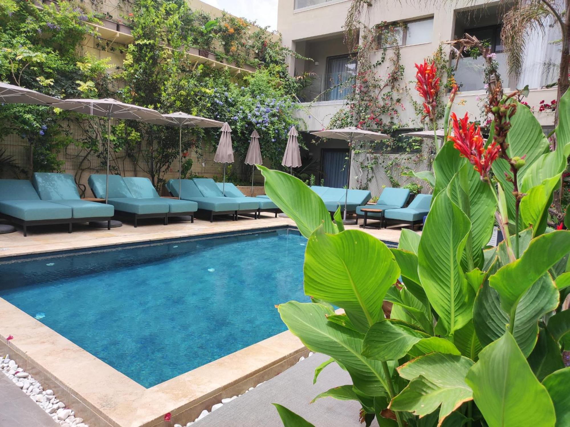 The Village Boutique And Spa 纳克萨 外观 照片